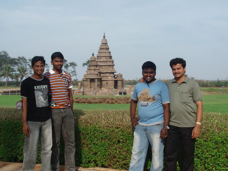 P7190023.JPG - Karthik, Suresh, Mahaballipuram (Beach Temple), Santhosh, Mohan